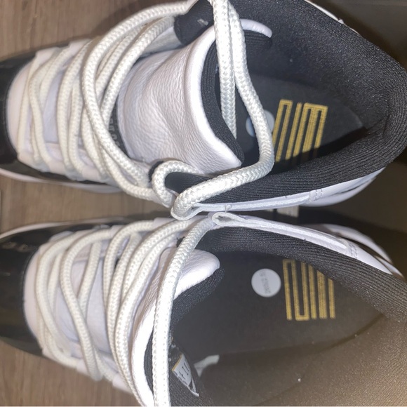 never worn - Picture 2 of 5